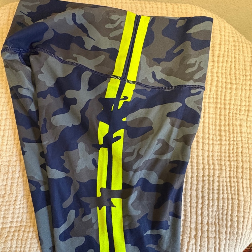 WITH Wear It To Heart Bike Shorts Slate Camo Neon Stripe NWT L